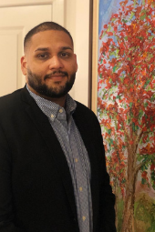 Headshot of Abdiel González