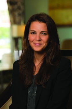 Headshot of Claudia Urbano